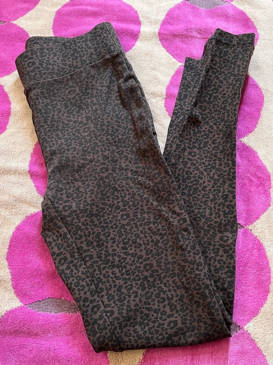 LOFT Pants - LOFT Leopard Ponte Pull on Pants size XS